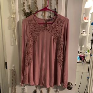 A Pea in the Pod Maternity long sleeve shirt